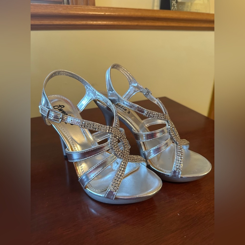 Sweetie’s Prom/Pageant Rhinestone Heels. Size 6.5.
